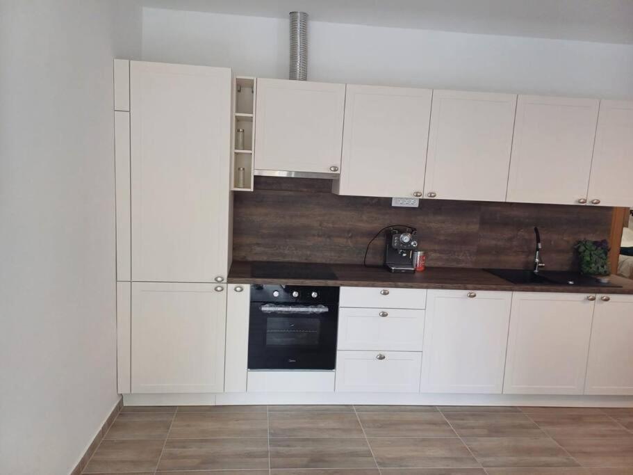 Central Vita Apartment Rijeka Ngoại thất bức ảnh