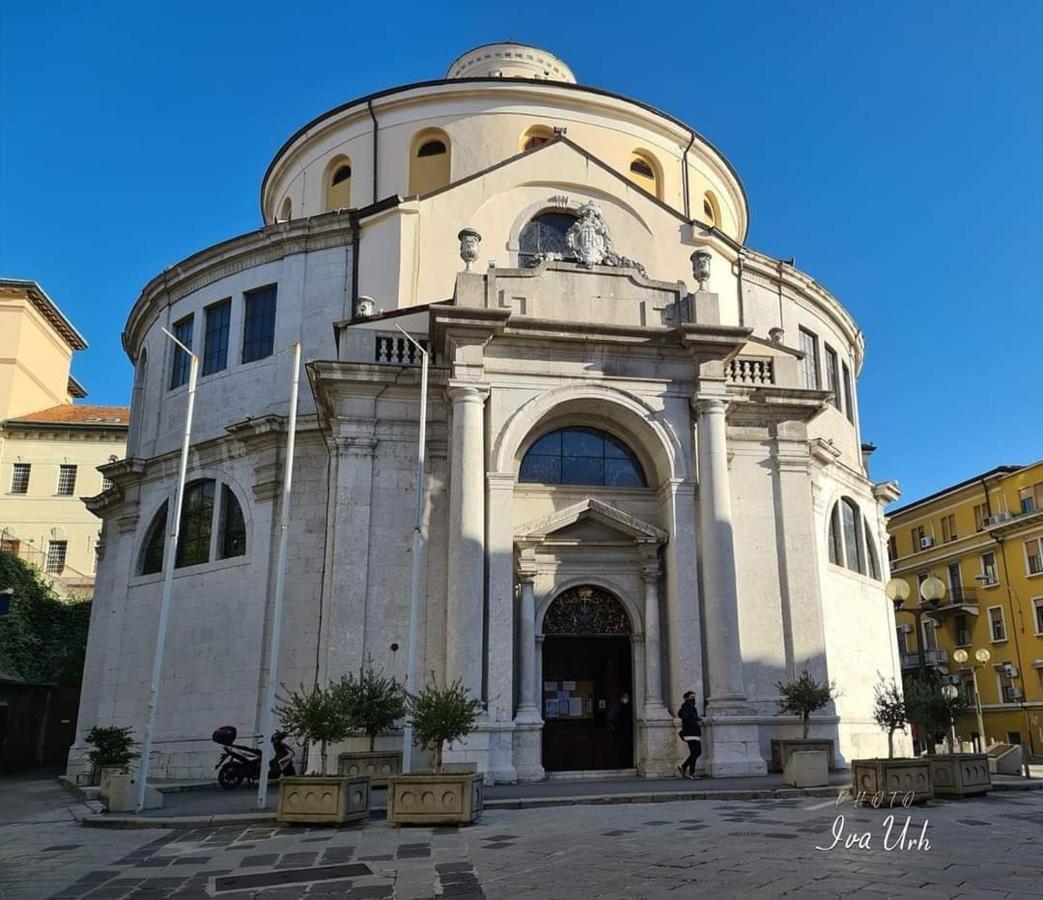 Central Vita Apartment Rijeka Ngoại thất bức ảnh